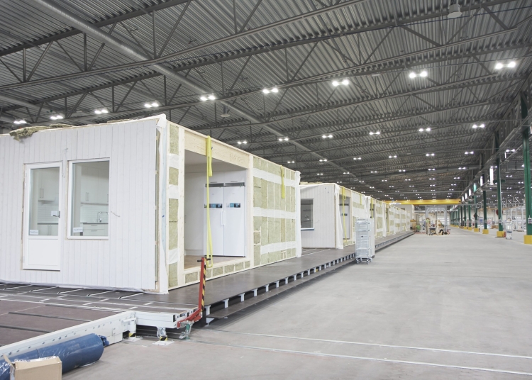 Nya branschregler för brandskydd i modulhus av trä minskar risker, stärker hållbarhet och sänker kostnader i träbyggande.